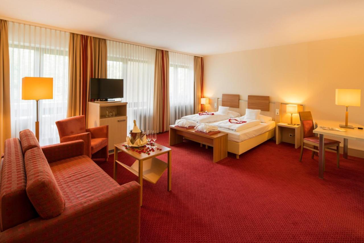 Hotel Am Kurpark باد هيرسفيلد المظهر الخارجي الصورة