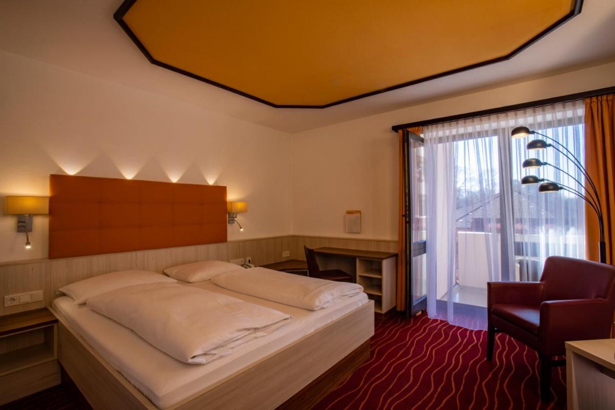 Hotel Am Kurpark باد هيرسفيلد المظهر الخارجي الصورة