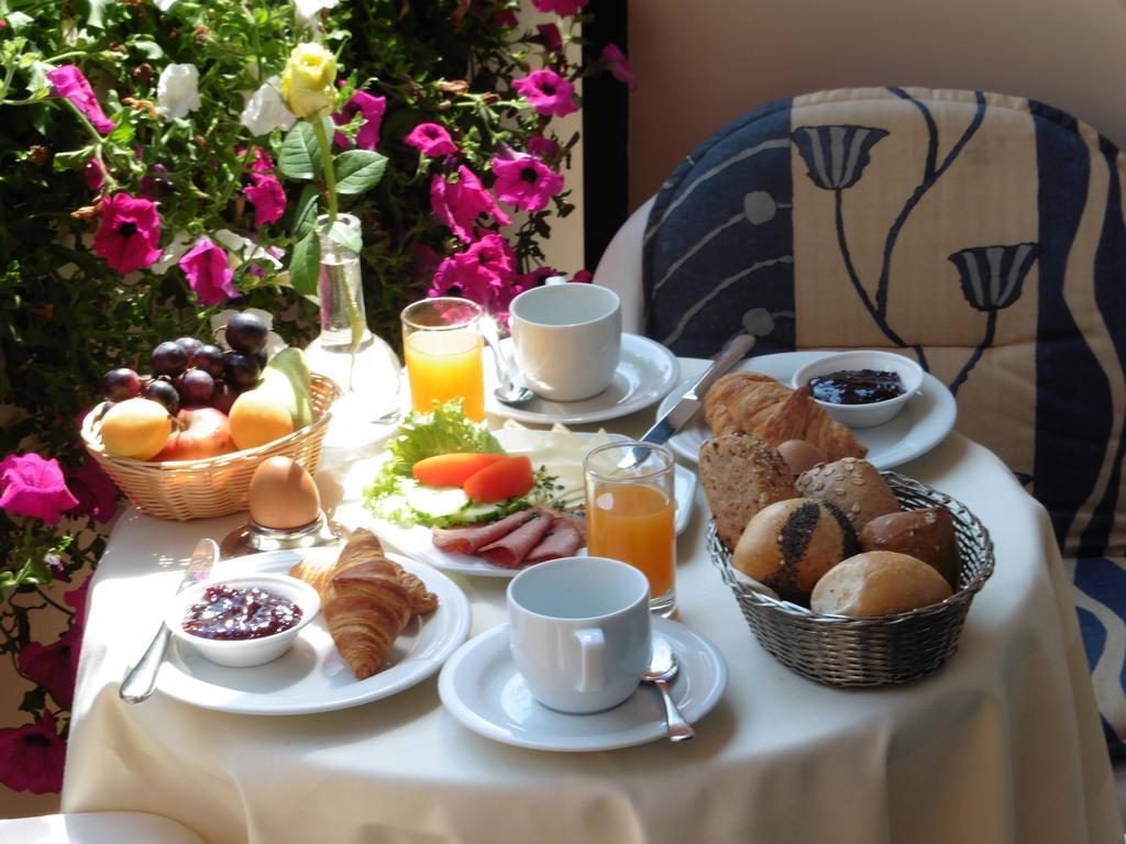 Hotel Am Kurpark باد هيرسفيلد المظهر الخارجي الصورة